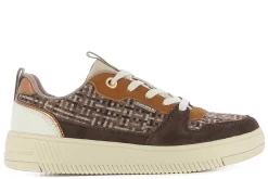 Store Camila's Platform Sneakers Pumita