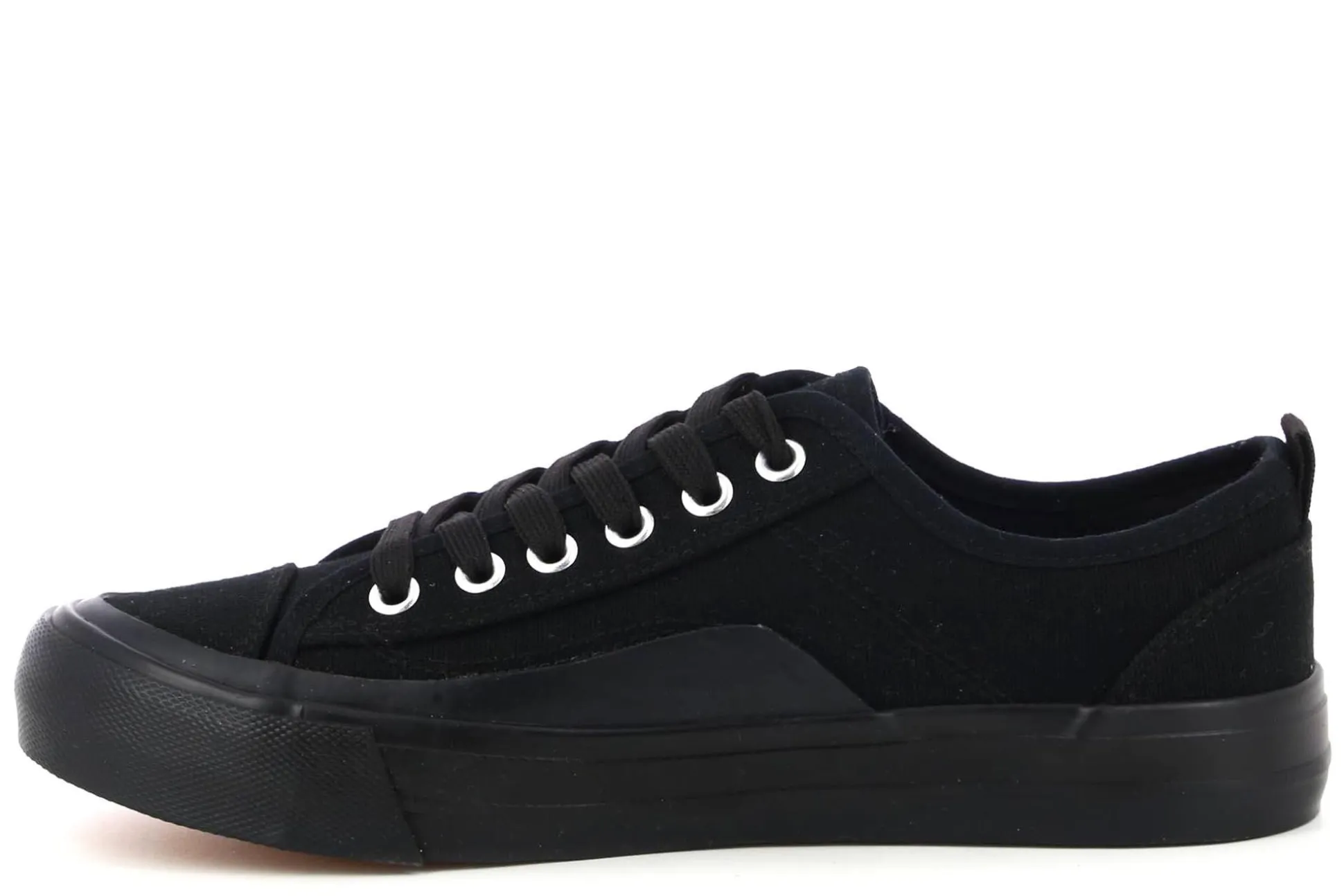 Hot Eleven Sneakers Chicago