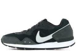 Store Nike Sneakers Venture
