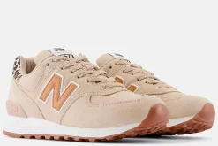 Flash Sale New Balance Sneakers Wl574V2