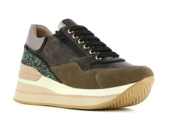 Hot Casas Collection Wedged Sneakers Pinco